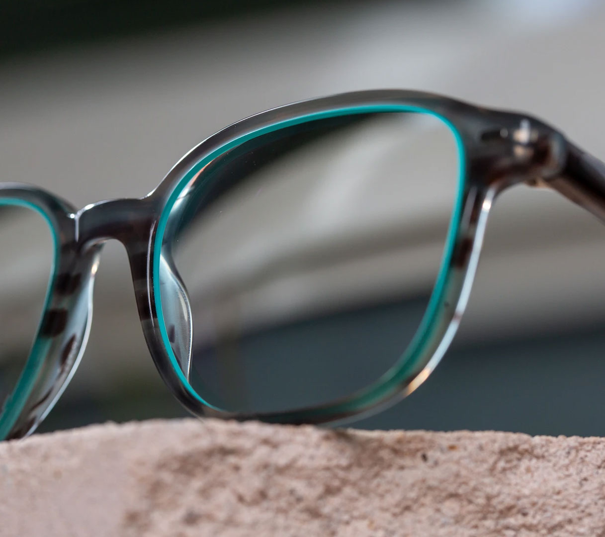 Die Brille, Rahden, Kleinoth, Optiker, Augenoptikermeister, Bachelor, Professional und Funktionaloptometrist, Brillengeschäft, Markenauswahl, Brillen, Sehtest, Messtechnik, Kontaktlinsen, Kontaktlinsenanpassung, Tragekomfort, Meisterwerkstatt, Handarbeit, Service-Garantie, Ultraschallreinigung