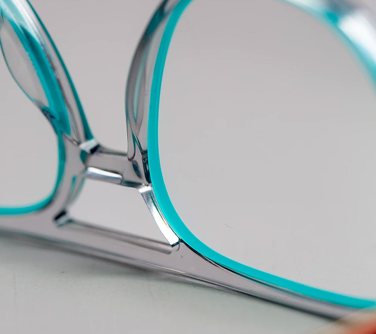 Die Brille, Rahden, Kleinoth, Optiker, Augenoptikermeister, Bachelor, Professional und Funktionaloptometrist, Brillengeschäft, Markenauswahl, Brillen, Sehtest, Messtechnik, Kontaktlinsen, Kontaktlinsenanpassung, Tragekomfort, Meisterwerkstatt, Handarbeit, Service-Garantie, Ultraschallreinigung